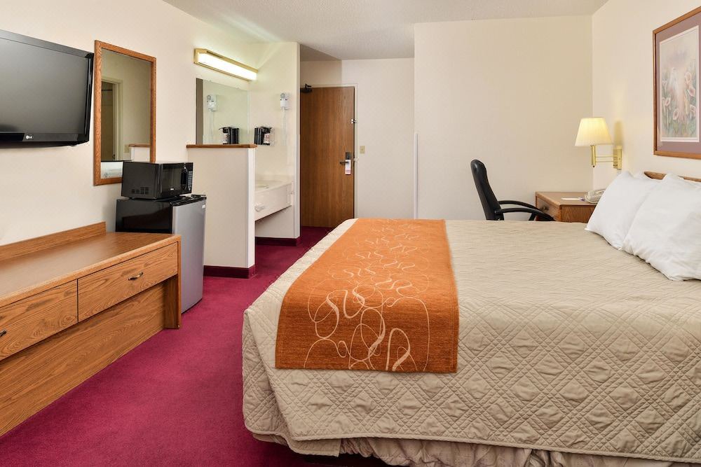 Photo of Bedroom in Harrisonville