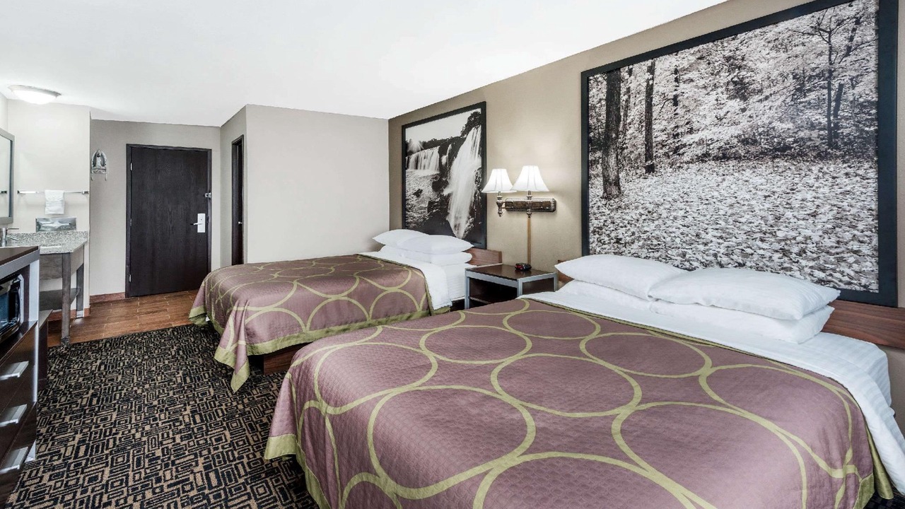 Photo of Bedroom in Warrensburg