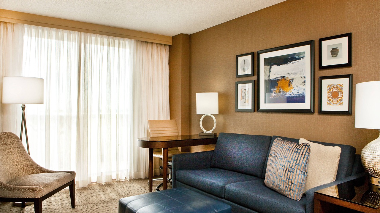 Photo of Livingroom in Country Club Plaza Area