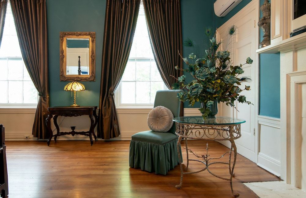 Photo of Livingroom in Donelson