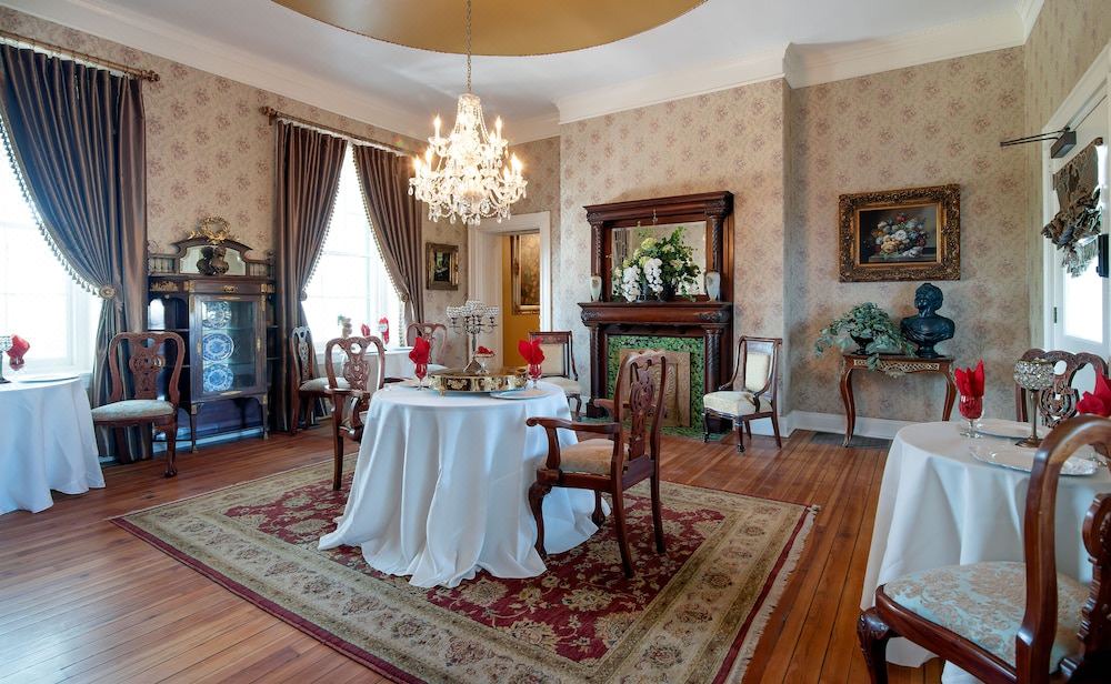 Photo of Livingroom in Donelson