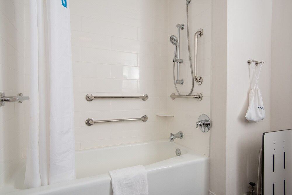 Photo of Bathroom in Joplin