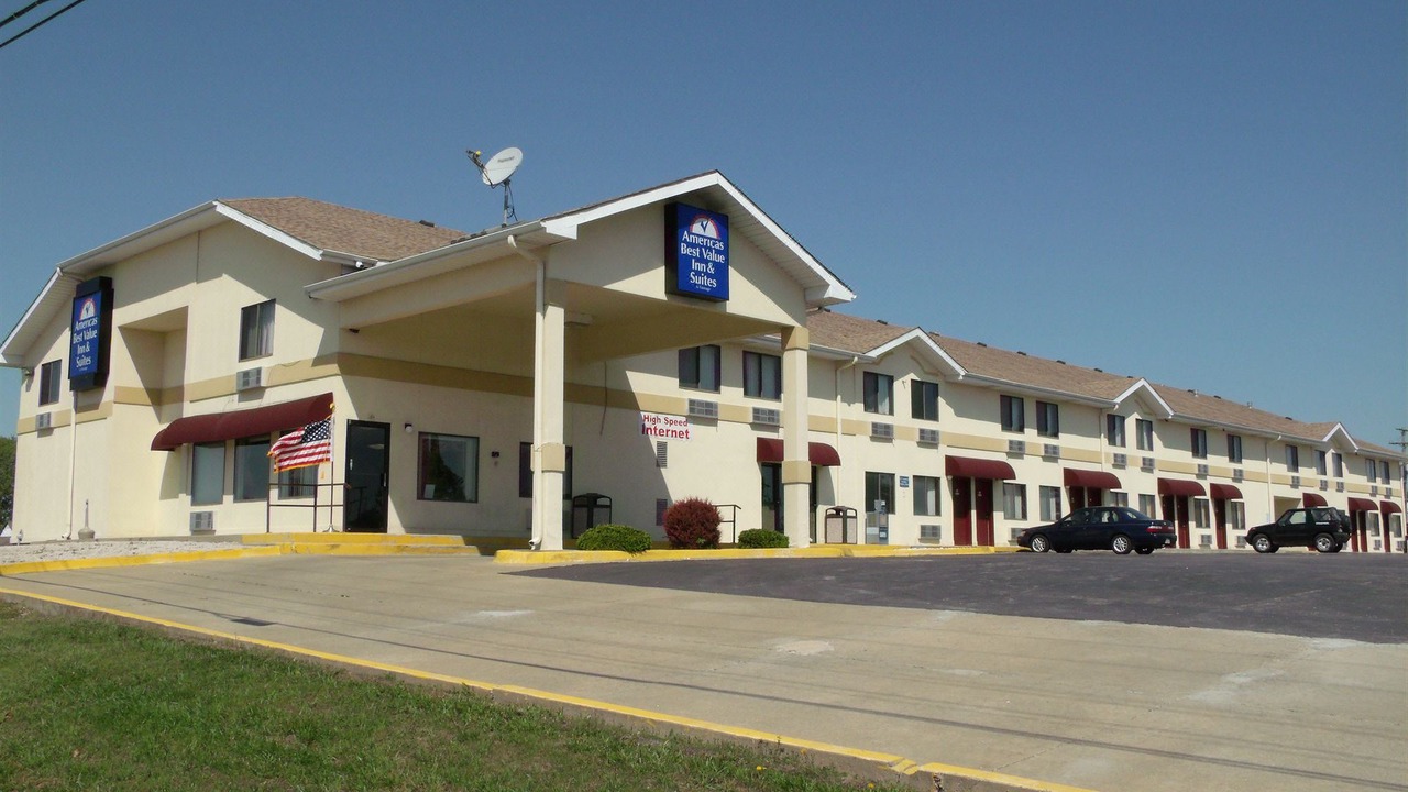 Photo of Buildings in Harrisonville