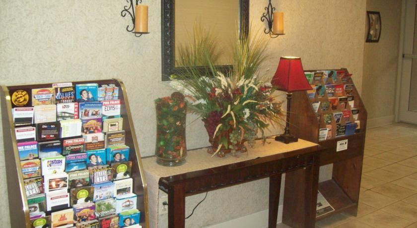 Photo of Livingroom in West Memphis