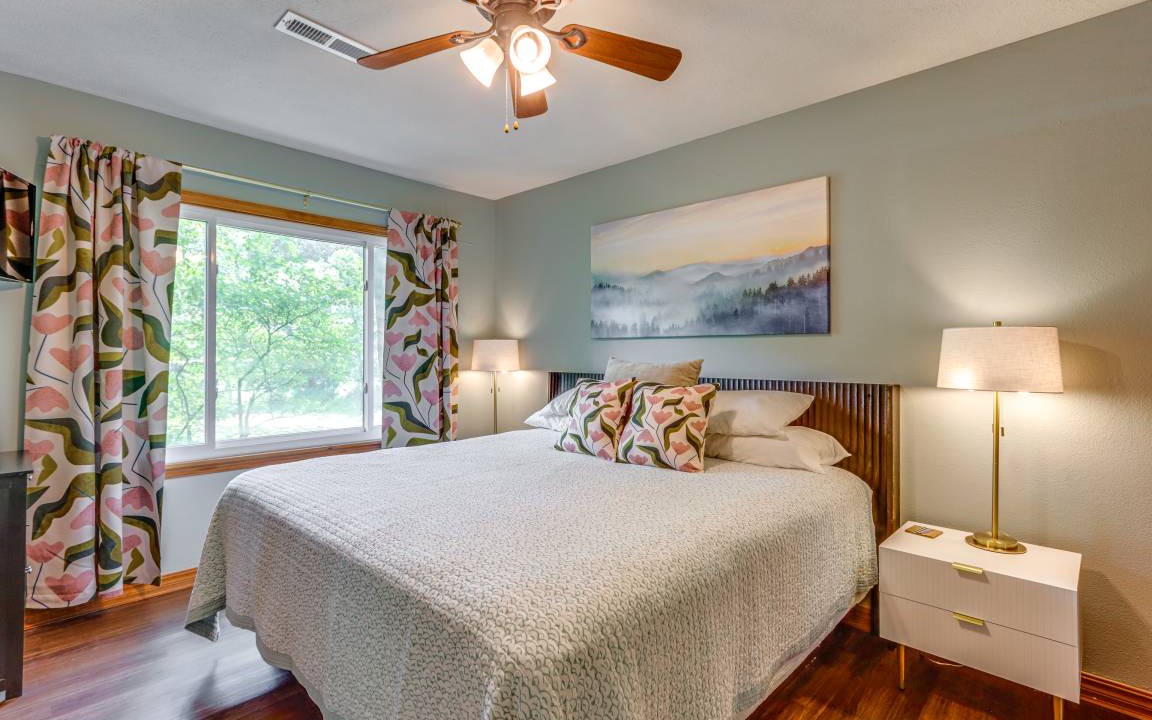 Photo of Bedroom in Eureka Springs