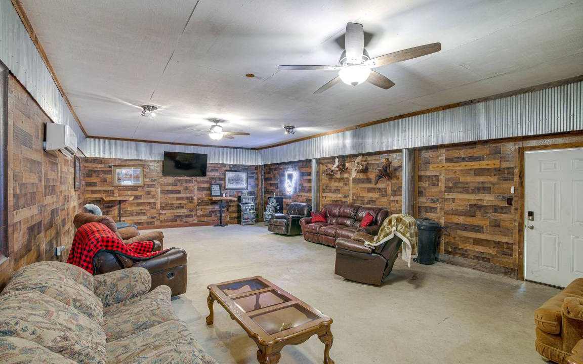 Photo of Livingroom in Wheatley