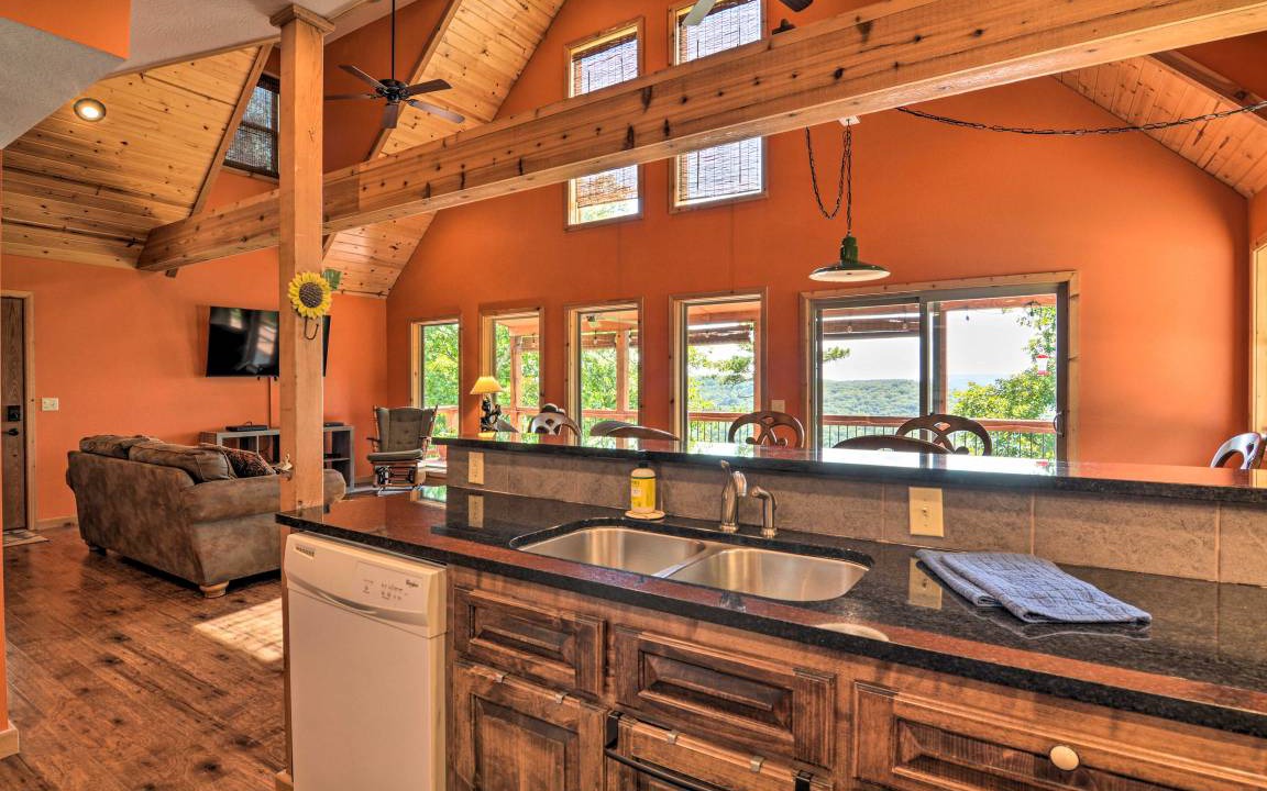 Photo of Kitchen in Eureka Springs