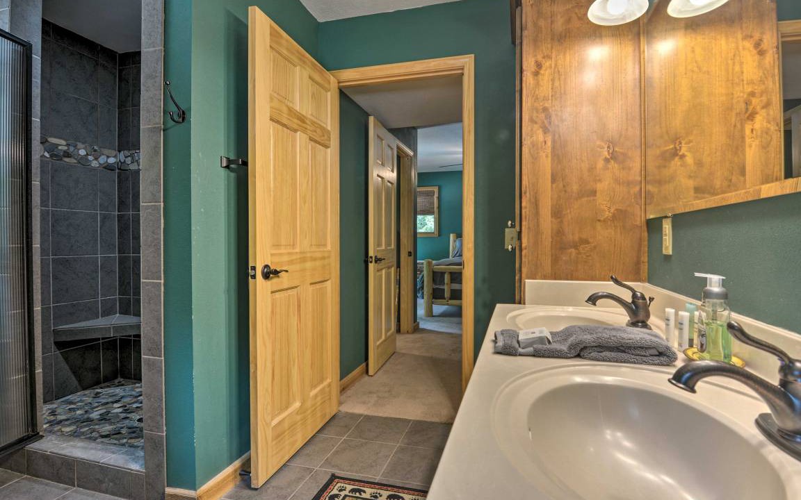 Photo of Bathroom in Eureka Springs