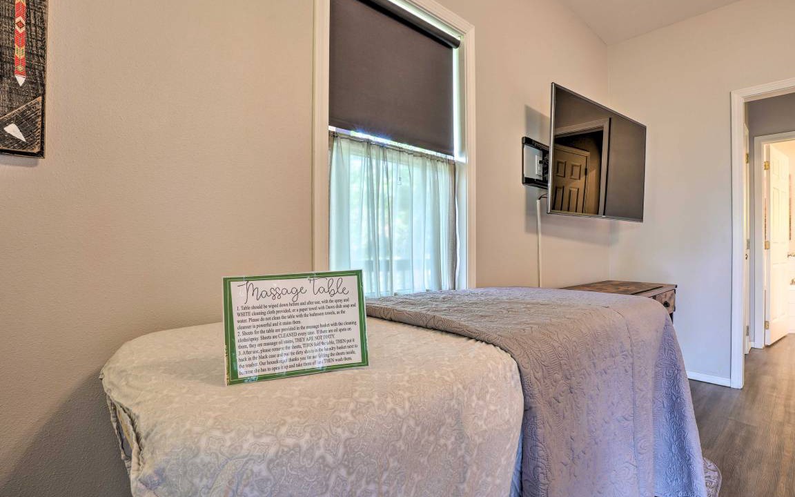 Photo of Bedroom in Sylvan Shores