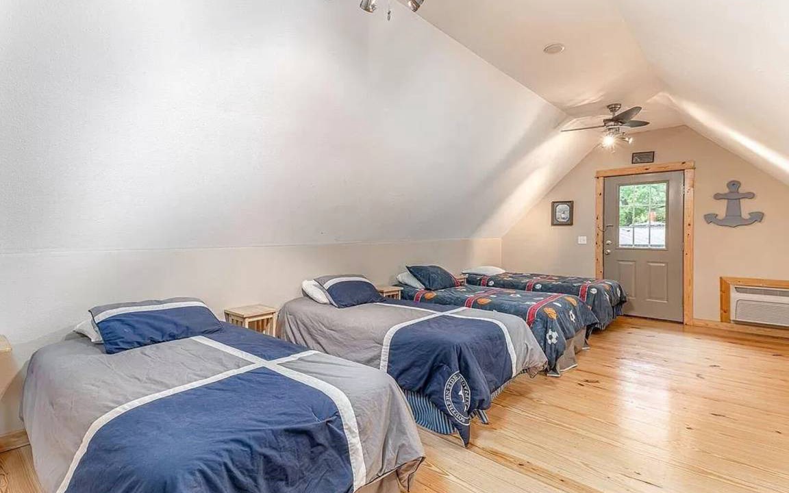 Photo of Bedroom in Rogers