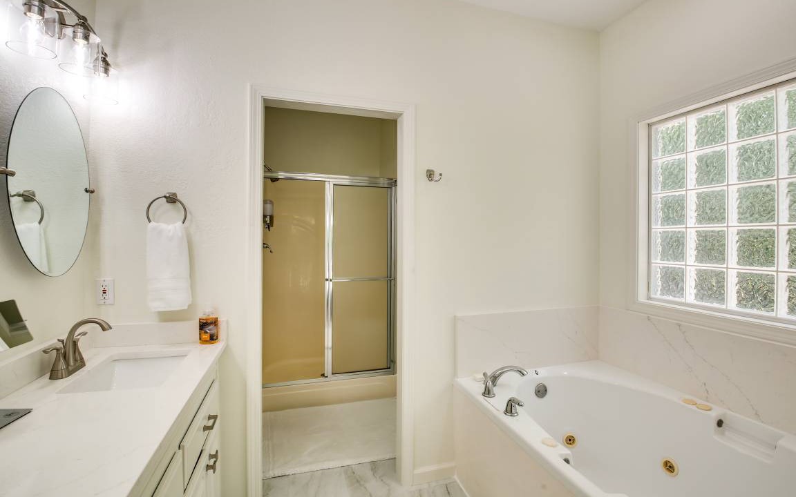 Photo of Bathroom in Hot Springs Village