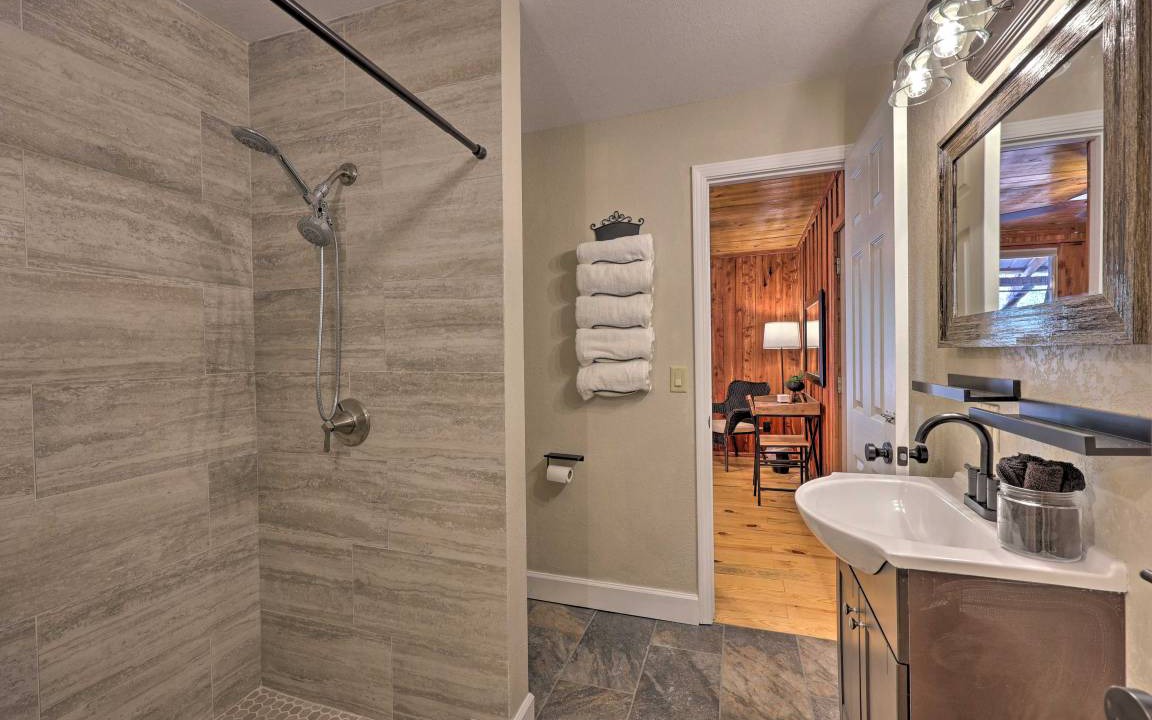 Photo of Bathroom in Arkadelphia