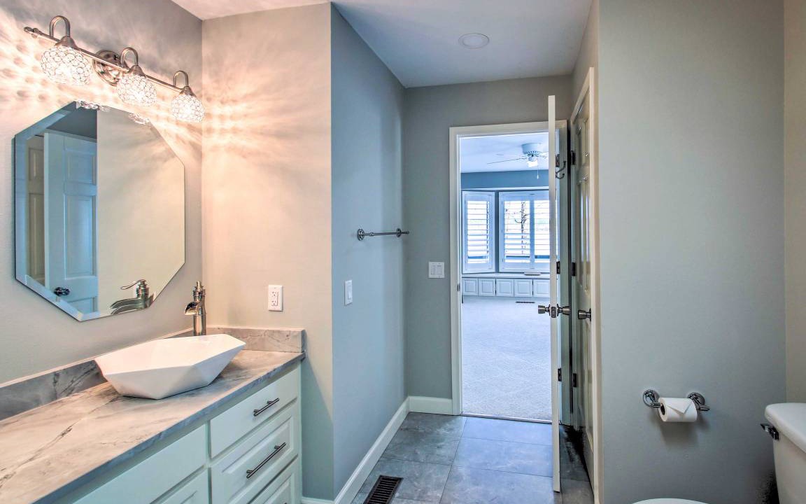 Photo of Bathroom in Hot Springs Village