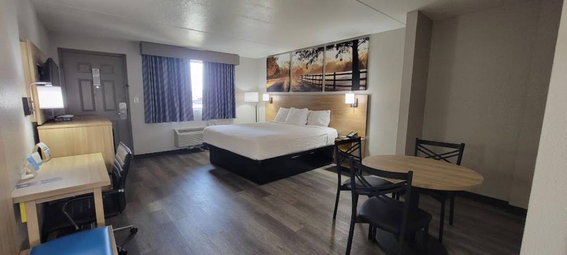 Photo of Bedroom in Conway