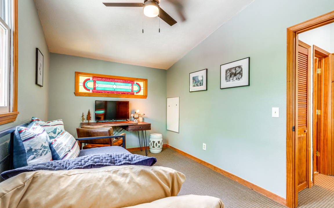 Photo of Bedroom in Eureka Springs