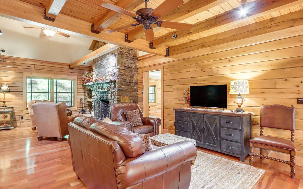 Photo of Livingroom in Rogers