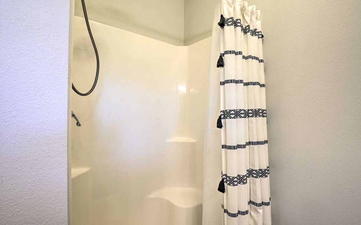 Photo of Bathroom in Sylvan Shores