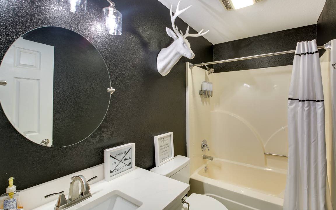 Photo of Bathroom in Hot Springs Village