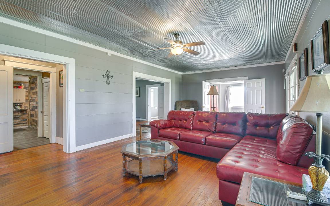 Photo of Livingroom in Wheatley