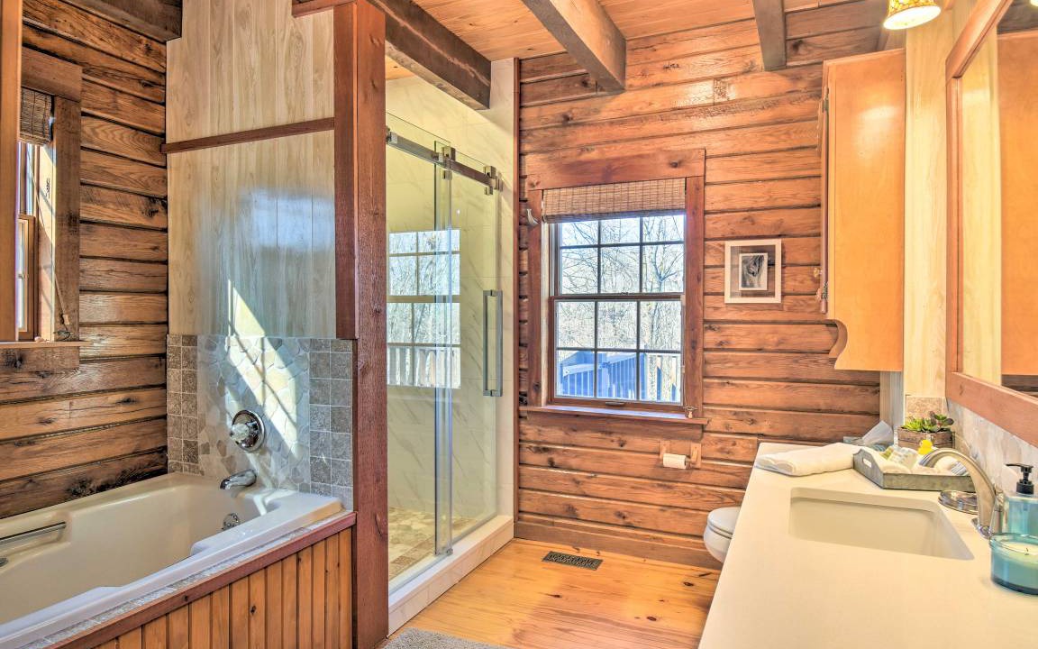 Photo of Bathroom in Pearcy