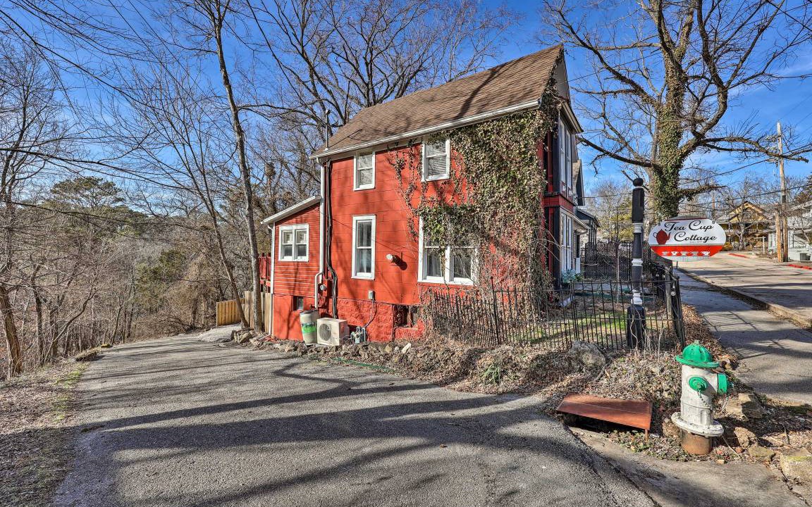 Photo of Others in Eureka Springs Historic District