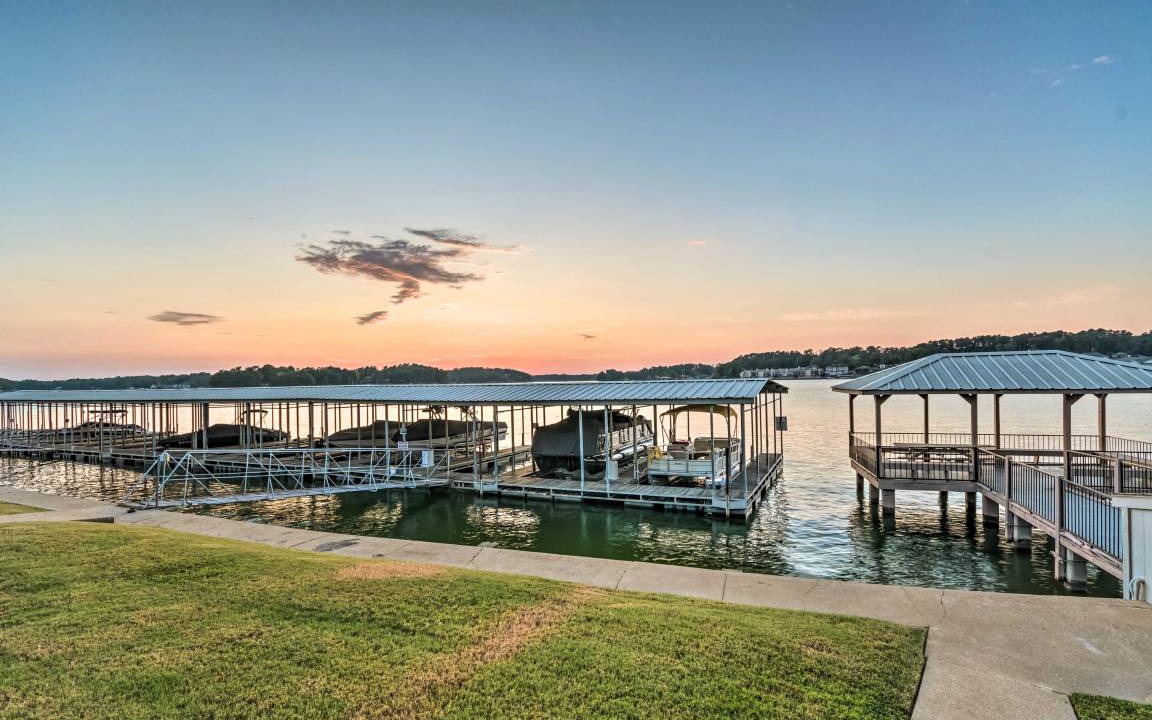 Photo of Others in Lake Hamilton