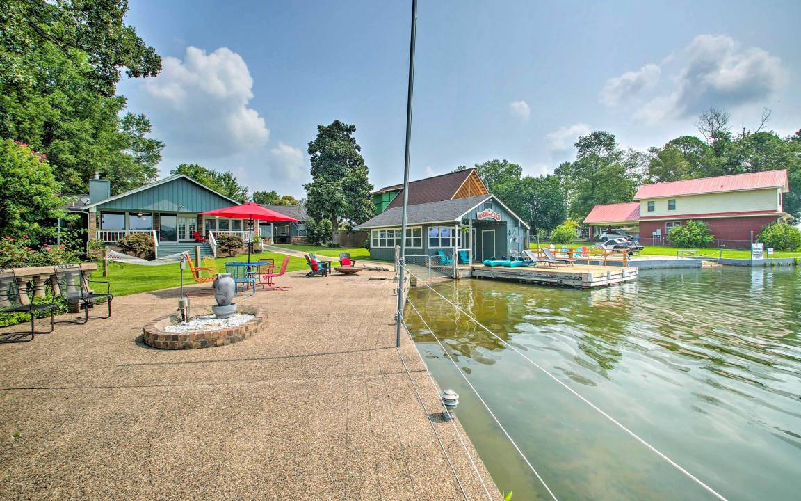 Photo of Others in Lake Hamilton