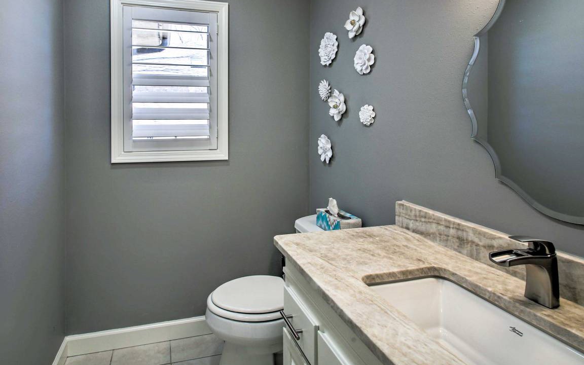 Photo of Bathroom in Hot Springs Village