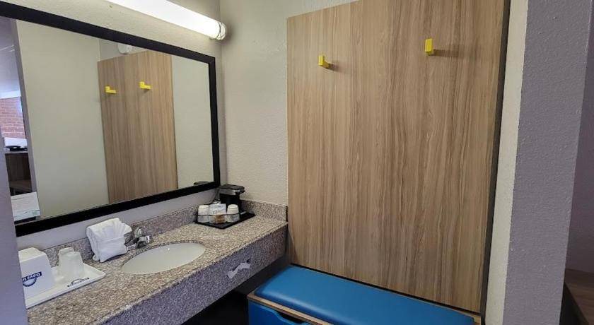 Photo of Bathroom in Conway