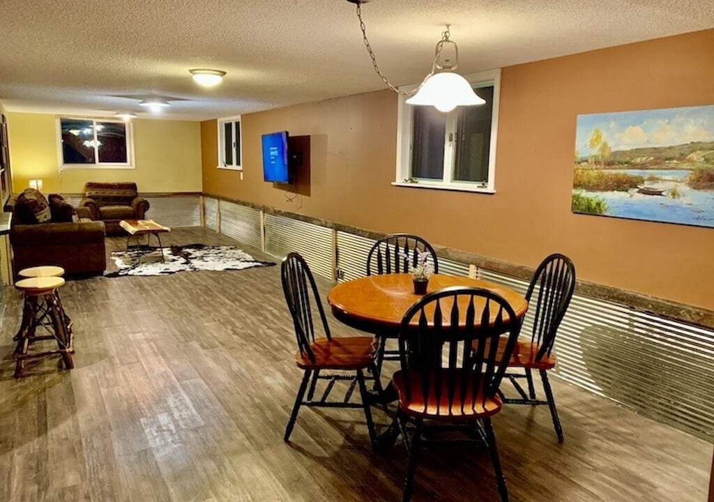 Photo of Livingroom in Lansing
