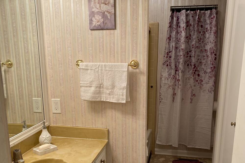 Photo of Bedroom in River Mountain