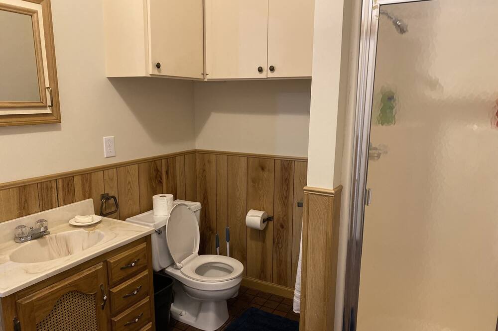 Photo of Bathroom in River Mountain