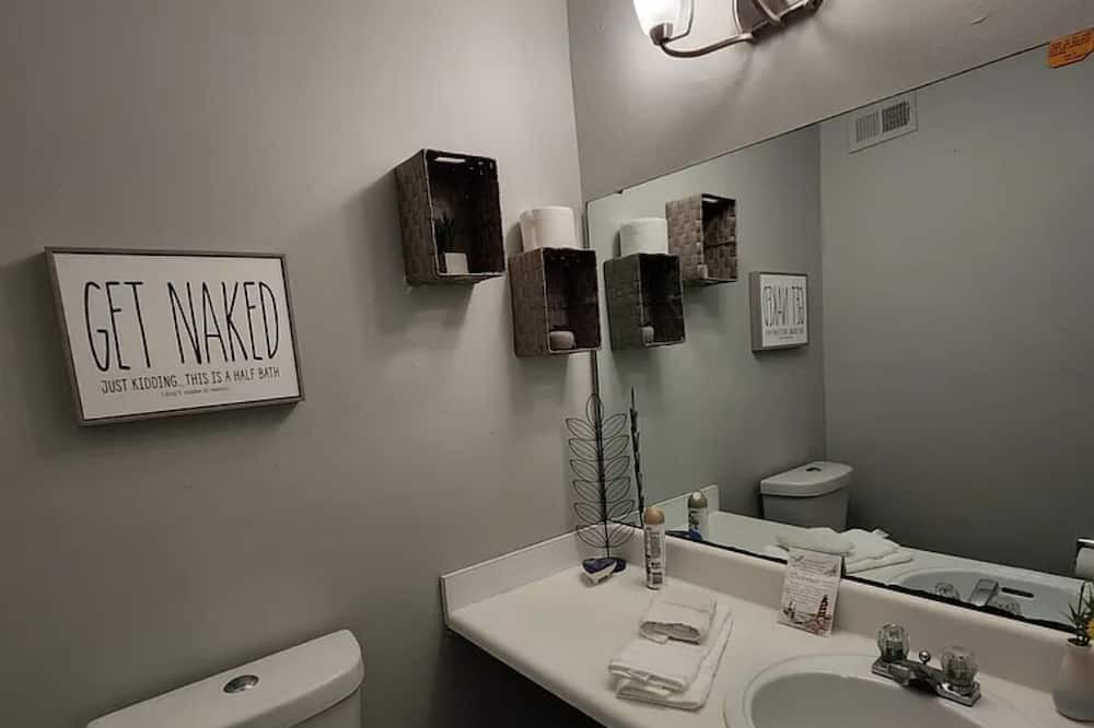 Photo of Bathroom in Fairfield Bay