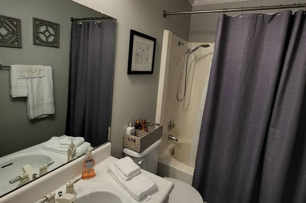 Photo of Bathroom in Fairfield Bay