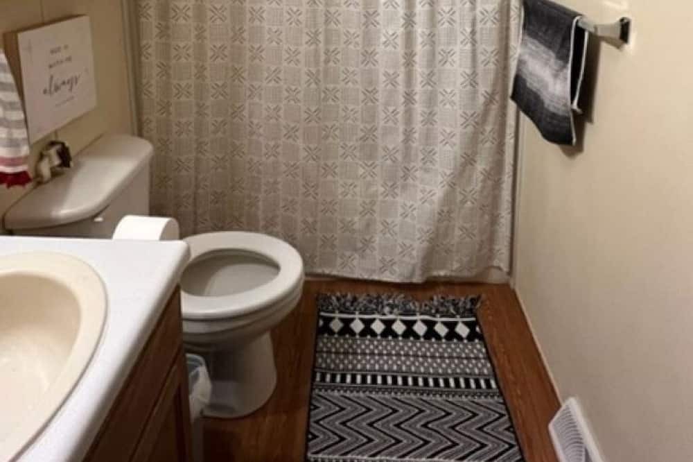 Photo of Bathroom in Americus