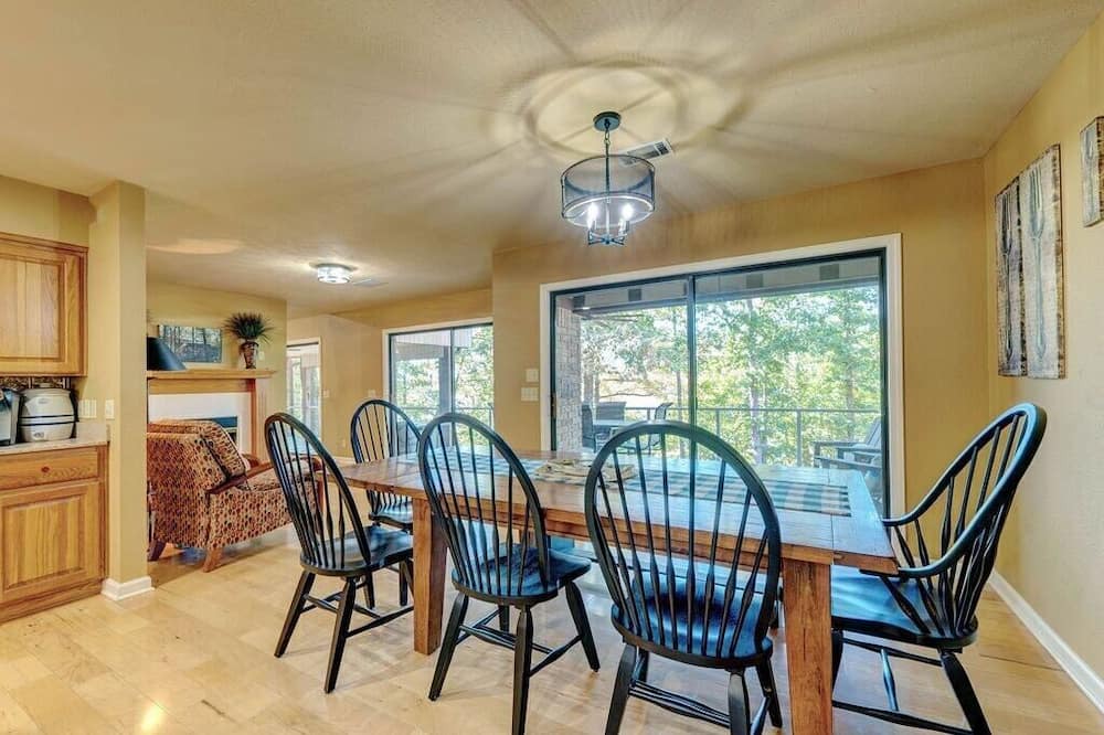 Photo of Bedroom in Wilburn