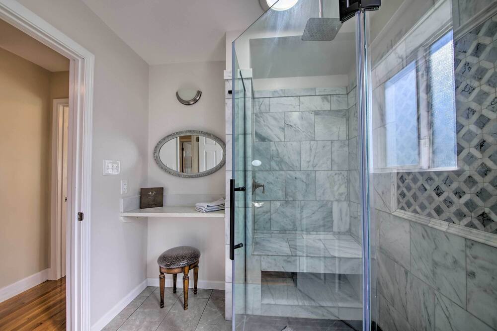 Photo of Bathroom in St. Louis