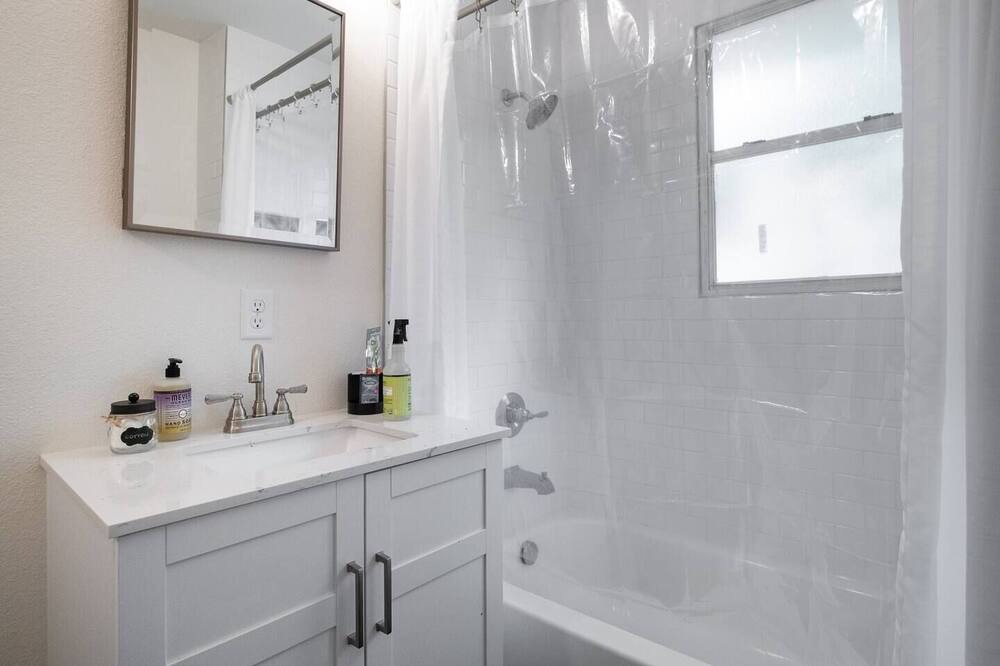 Photo of Bathroom in Capital View