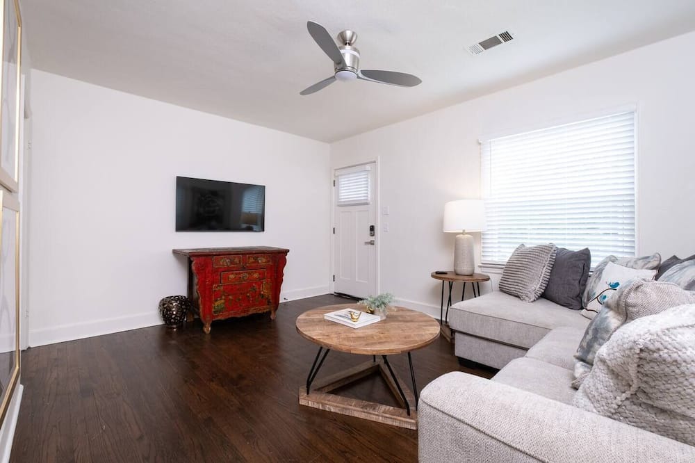Photo of Bedroom in Capital View