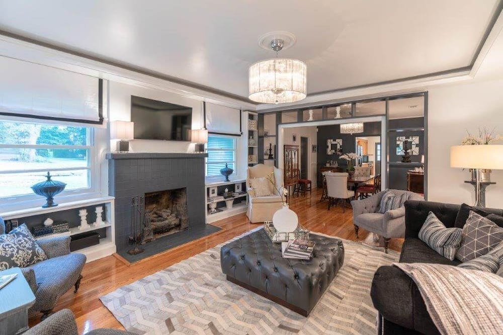Photo of Livingroom in Natchez