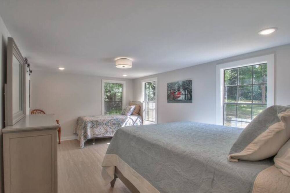 Photo of Bedroom in Mount Juliet