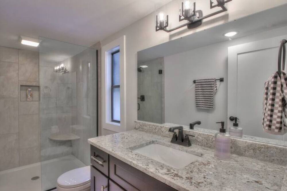 Photo of Bathroom in Mount Juliet