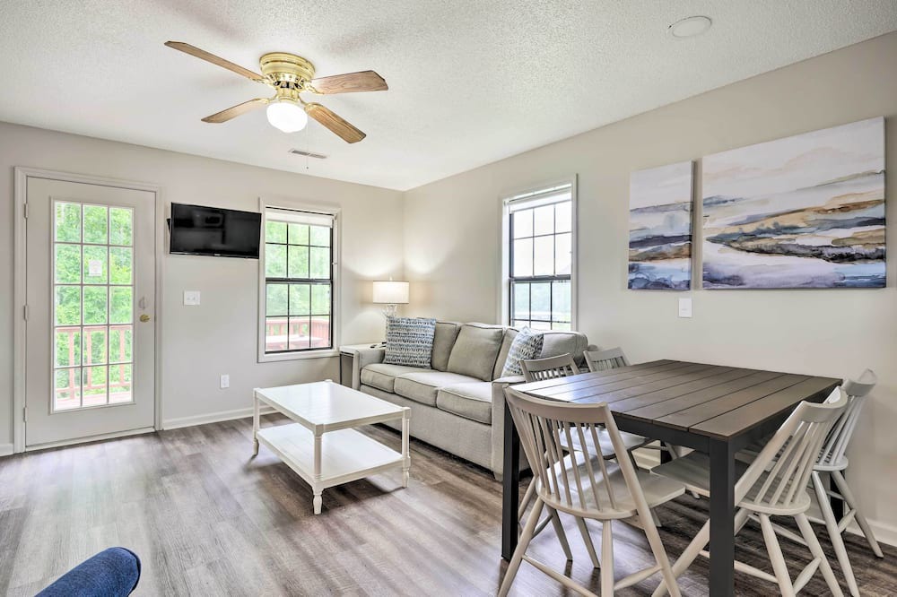Photo of Livingroom in Winchester