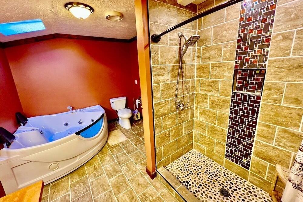 Photo of Bathroom in Harpers Ferry