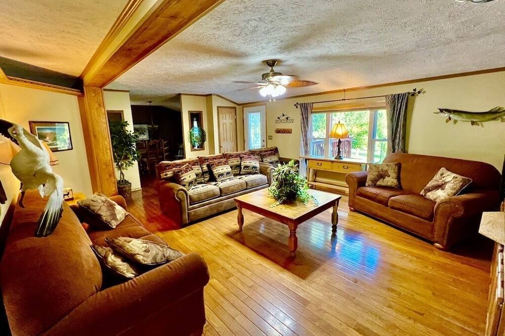 Photo of Livingroom in Harpers Ferry