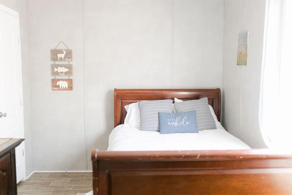 Photo of Bedroom in Killian