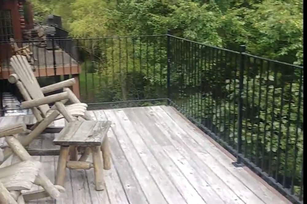 Photo of Patio Balcony in Big Cedars