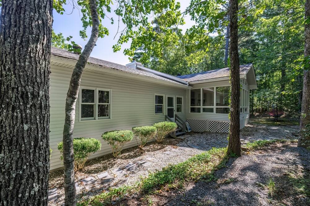 Photo of Bedroom in Hot Springs Village