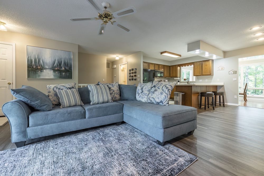 Photo of Bedroom in Hot Springs Village