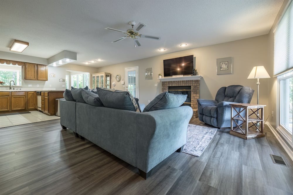 Photo of Bedroom in Hot Springs Village